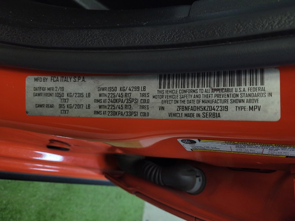 Used 2019 FIAT 500L Trekking w/ Popular Equipment Group image 33