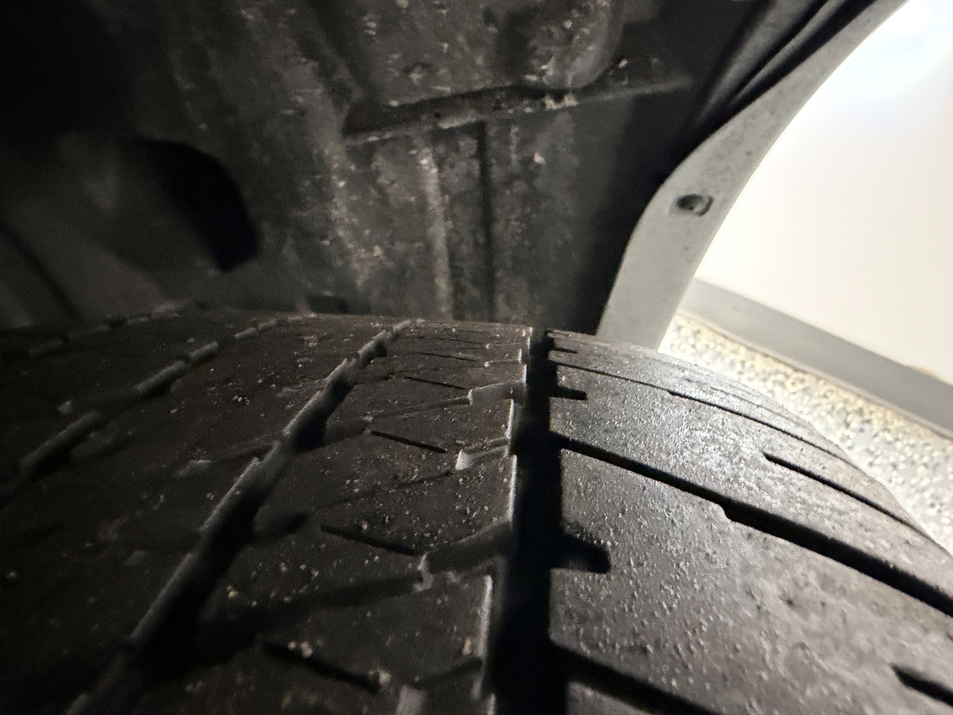 Used 2024 Nissan Armada Platinum w/ Captain's Chairs Package image 33