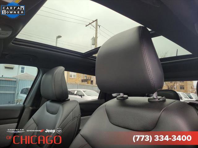 Certified 2024 Jeep Compass Latitude w/ Sun and Sound Group AWD/4WD image 18