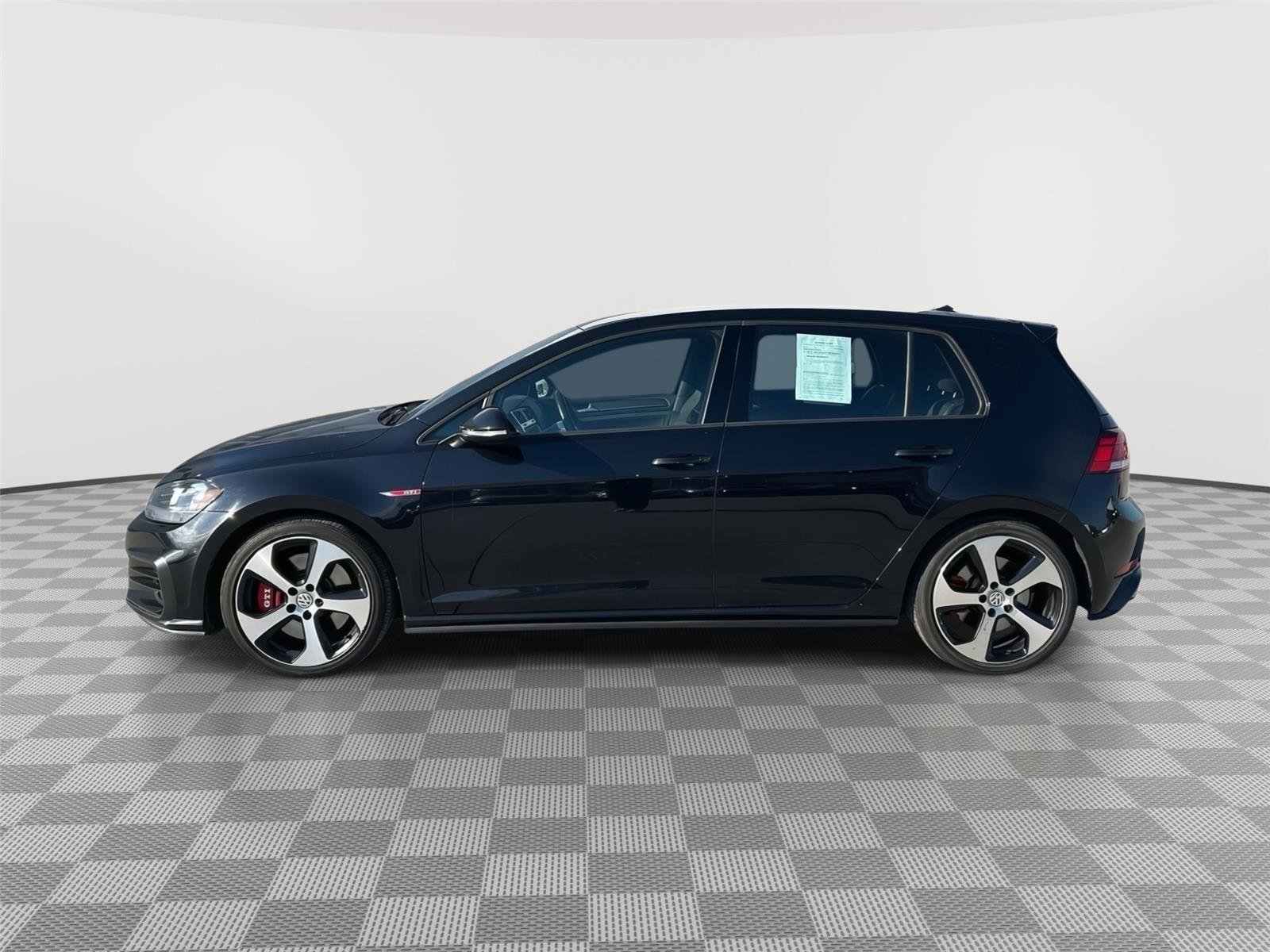 Used 2019 Volkswagen GTI SE image 11