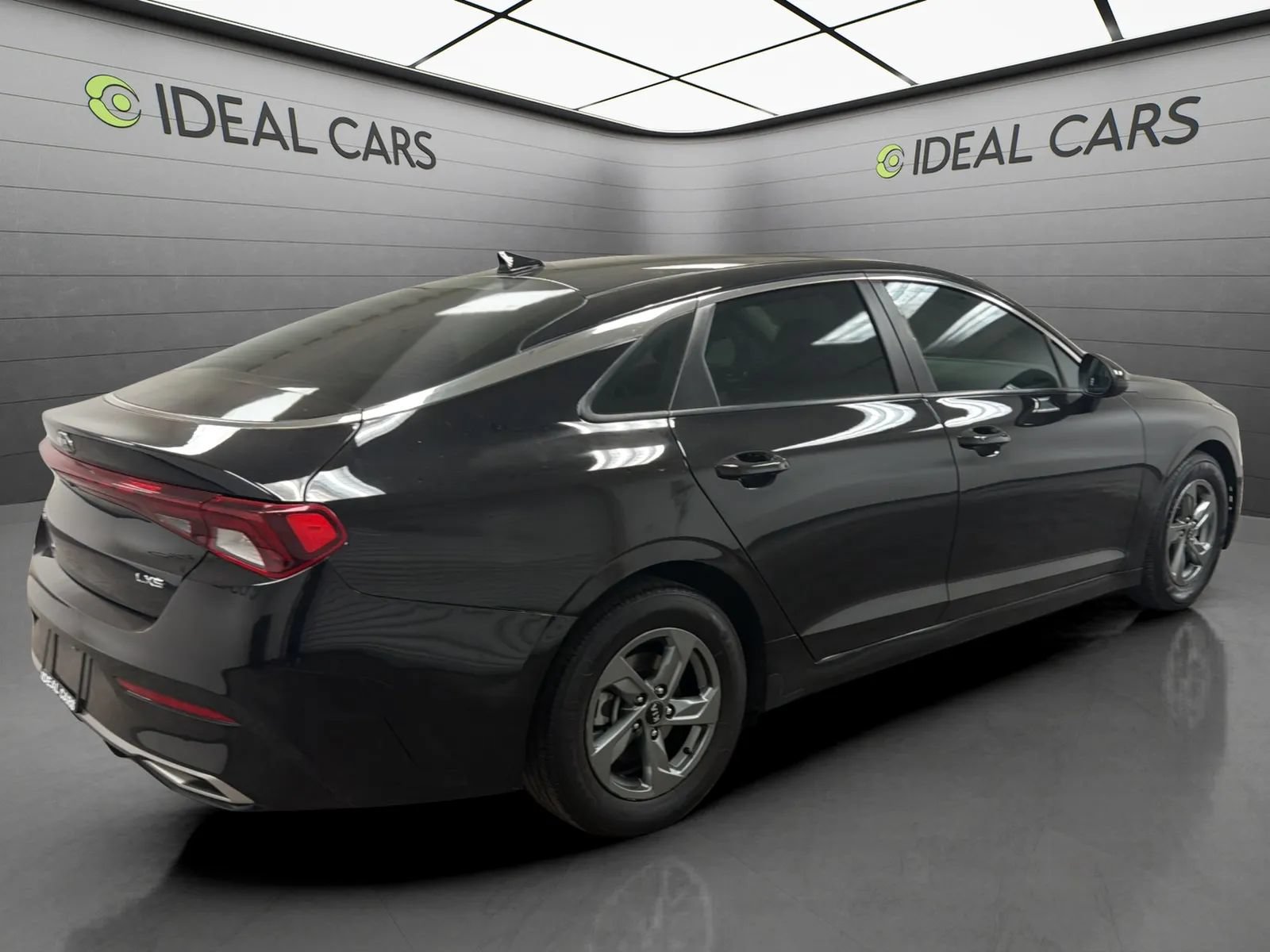 Used 2021 Kia K5 LXS FWD image 5
