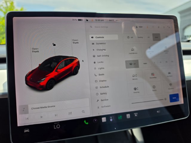 Used 2022 Tesla Model Y Long Range AWD/4WD image 45