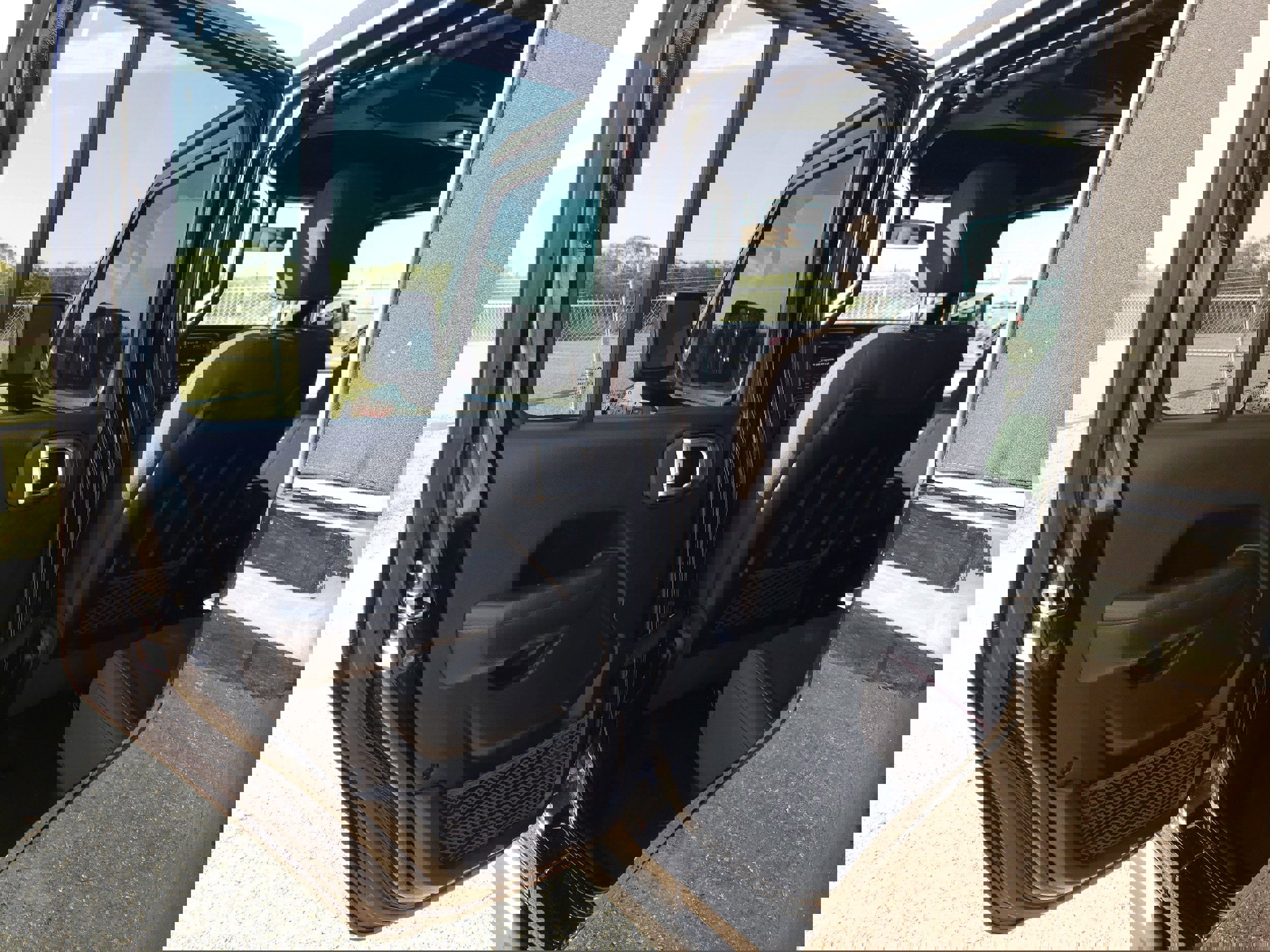 Used 2023 Jeep Gladiator Rubicon w/ Trailer Tow Package image 14