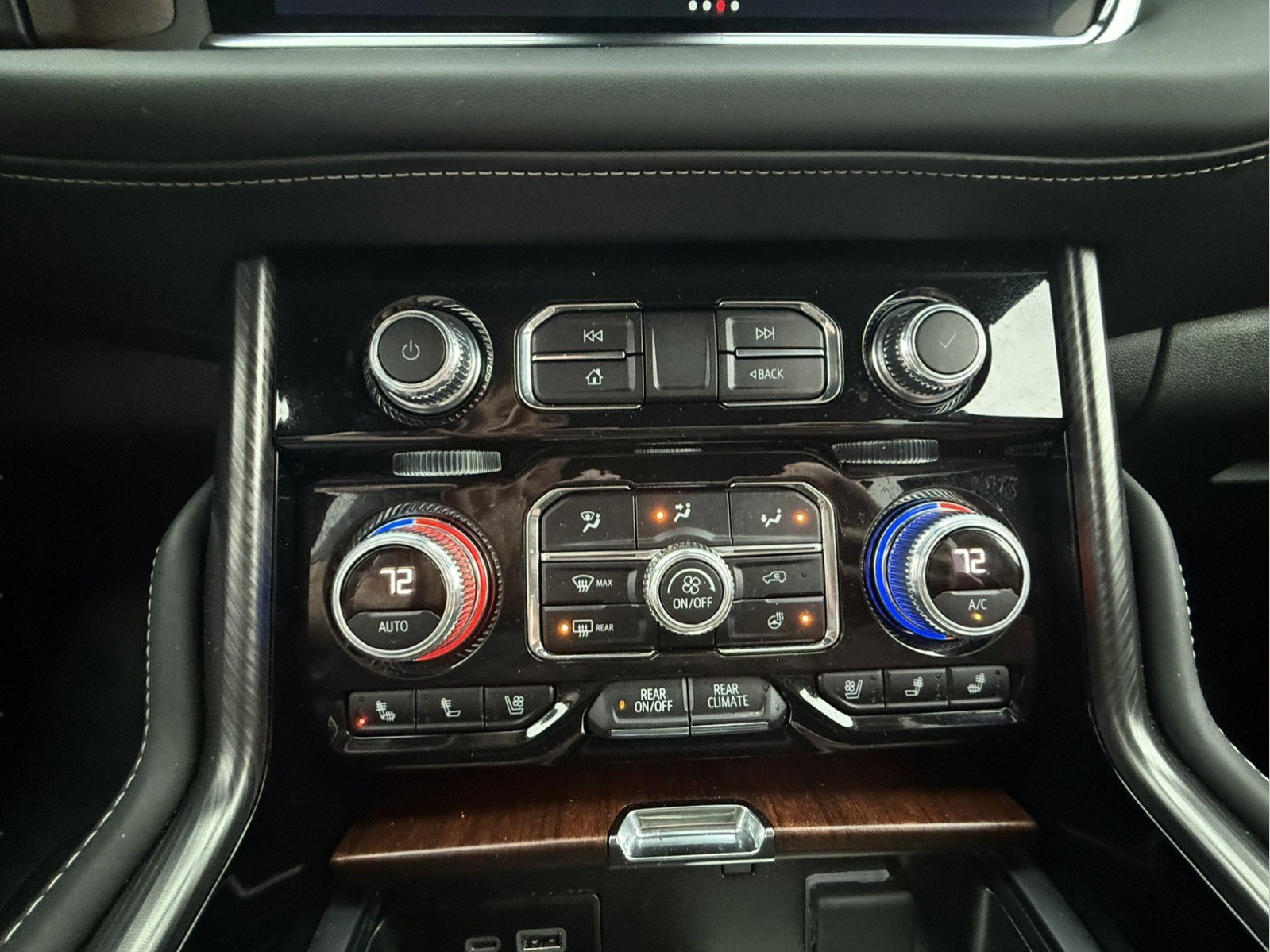 Certified 2023 GMC Yukon Denali Ultimate image 21