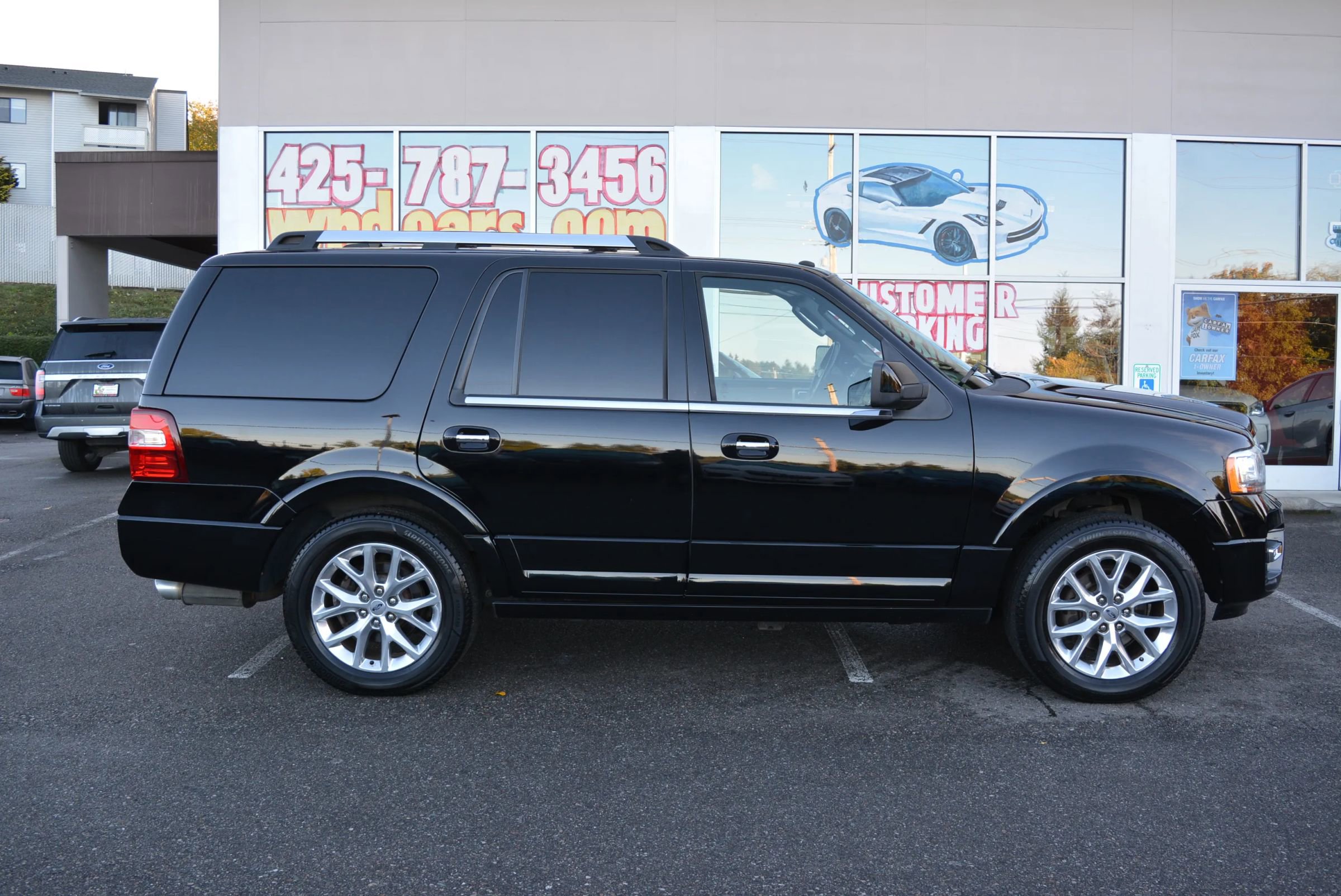 Used 2016 Ford Expedition Limited image 8