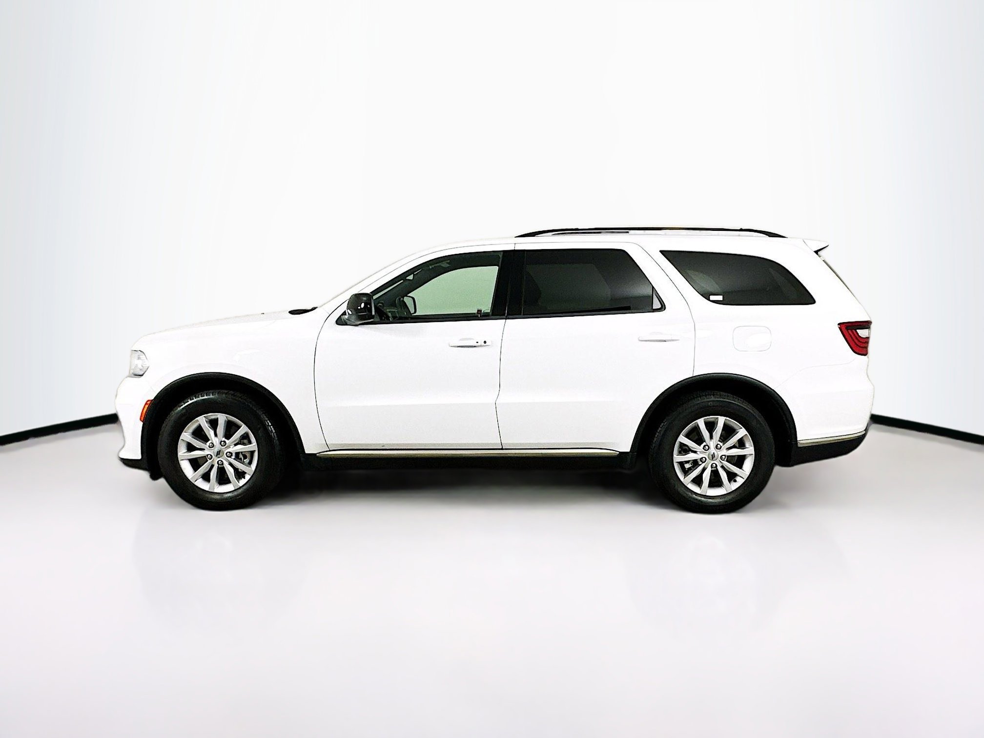 Used 2024 Dodge Durango SXT image 4