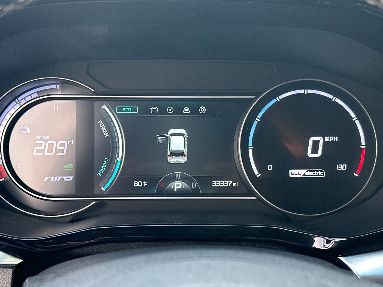 Used 2022 Kia Niro EX image 25