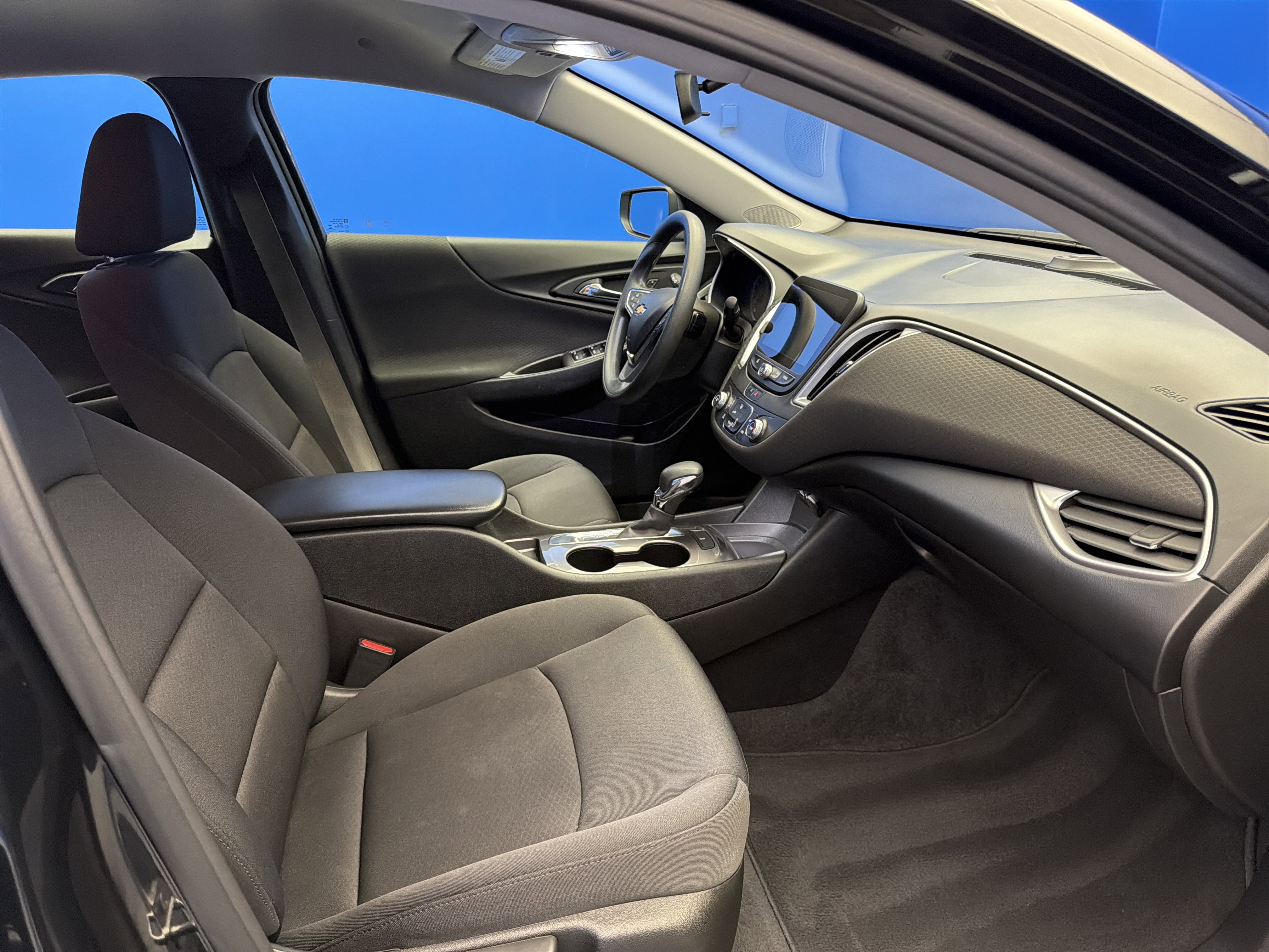 Used 2021 Chevrolet Malibu LS image 23