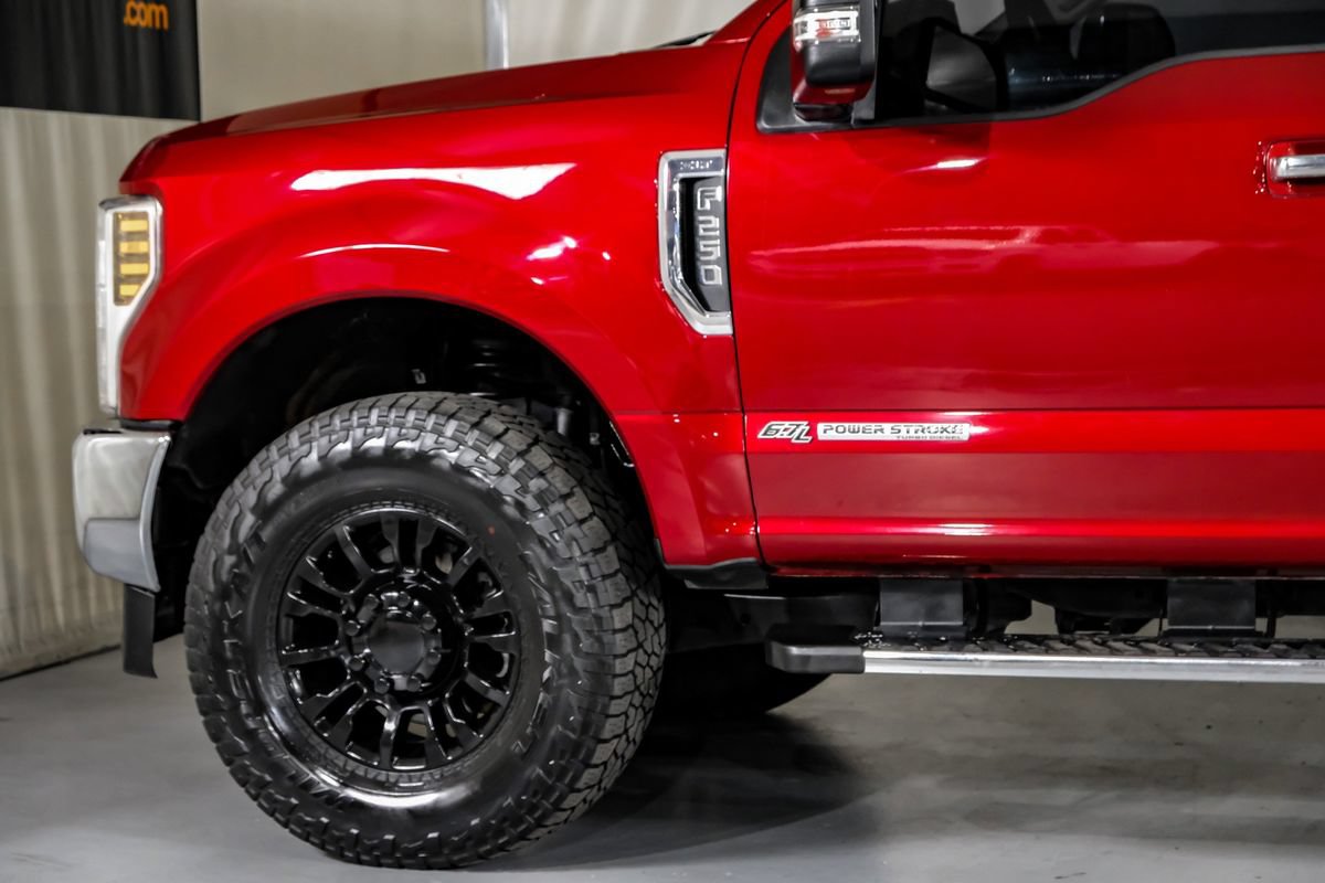 Used 2019 Ford F250 XLT w/ XLT Premium Package AWD/4WD image 12