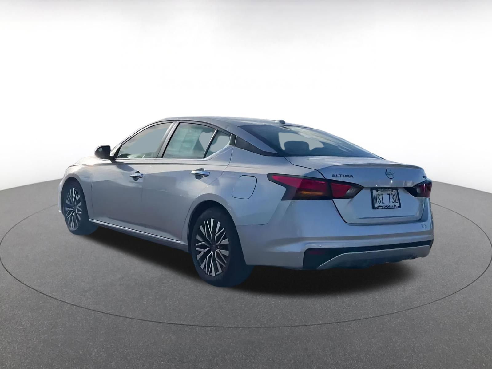 Used 2023 Nissan Altima 2.5 SV image 11