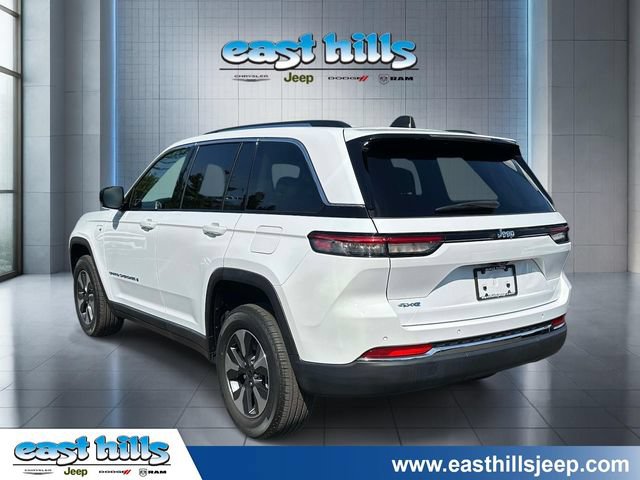 Used 2023 Jeep Grand Cherokee 4WD 4xe image 5