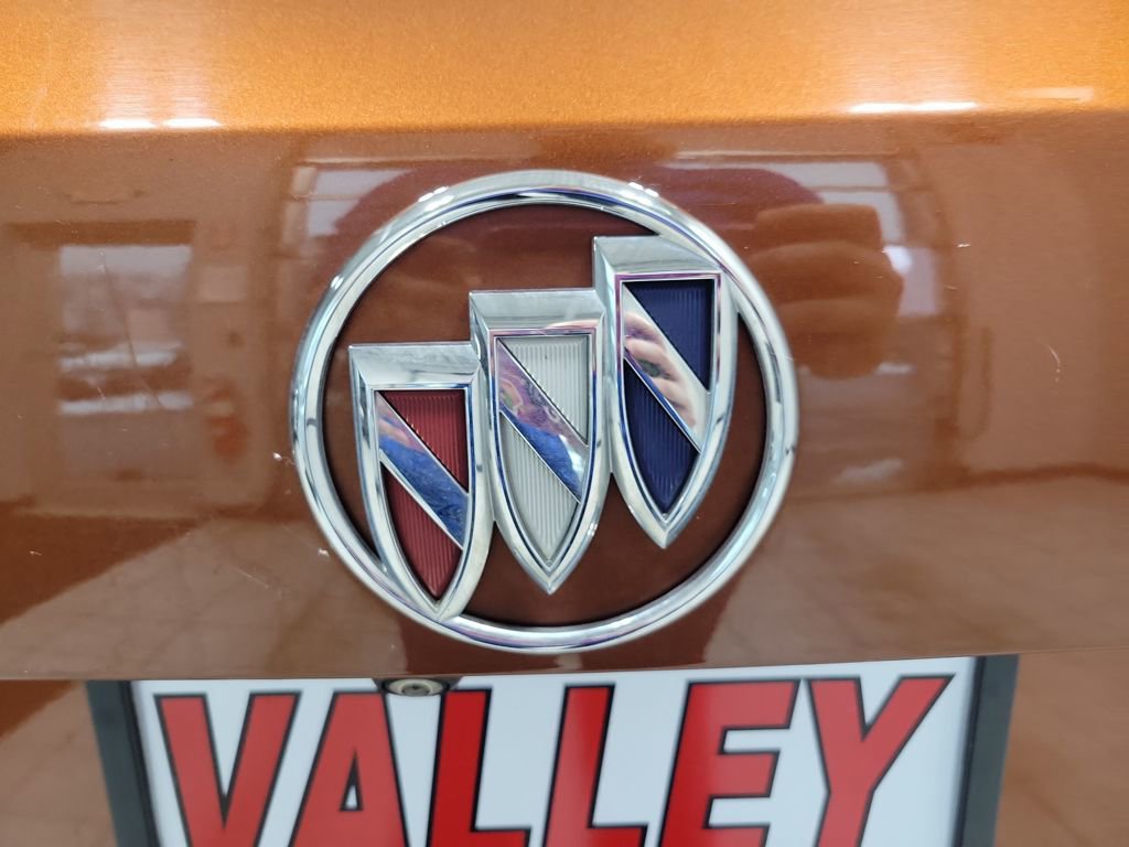 Used 2022 Buick Envision Essence w/ Safety Package image 12