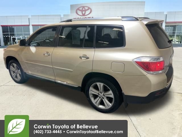 Used 2012 Toyota Highlander Limited image 3