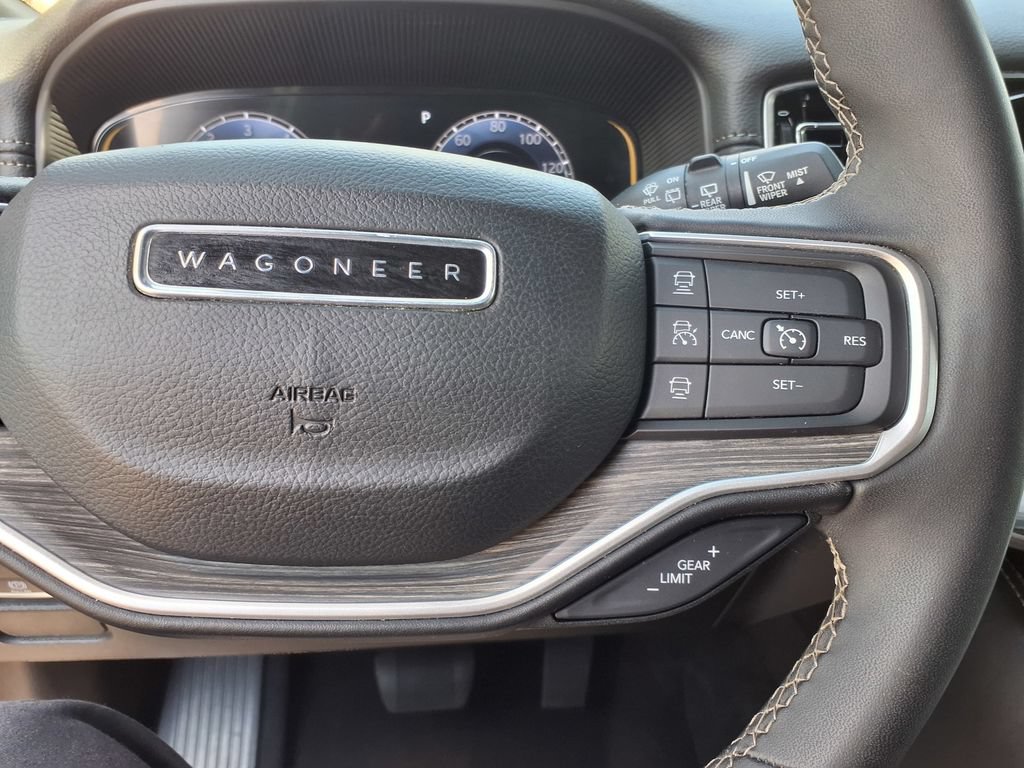 Used 2024 Jeep Wagoneer Series II w/ Flexible Seating Group RWD image 24