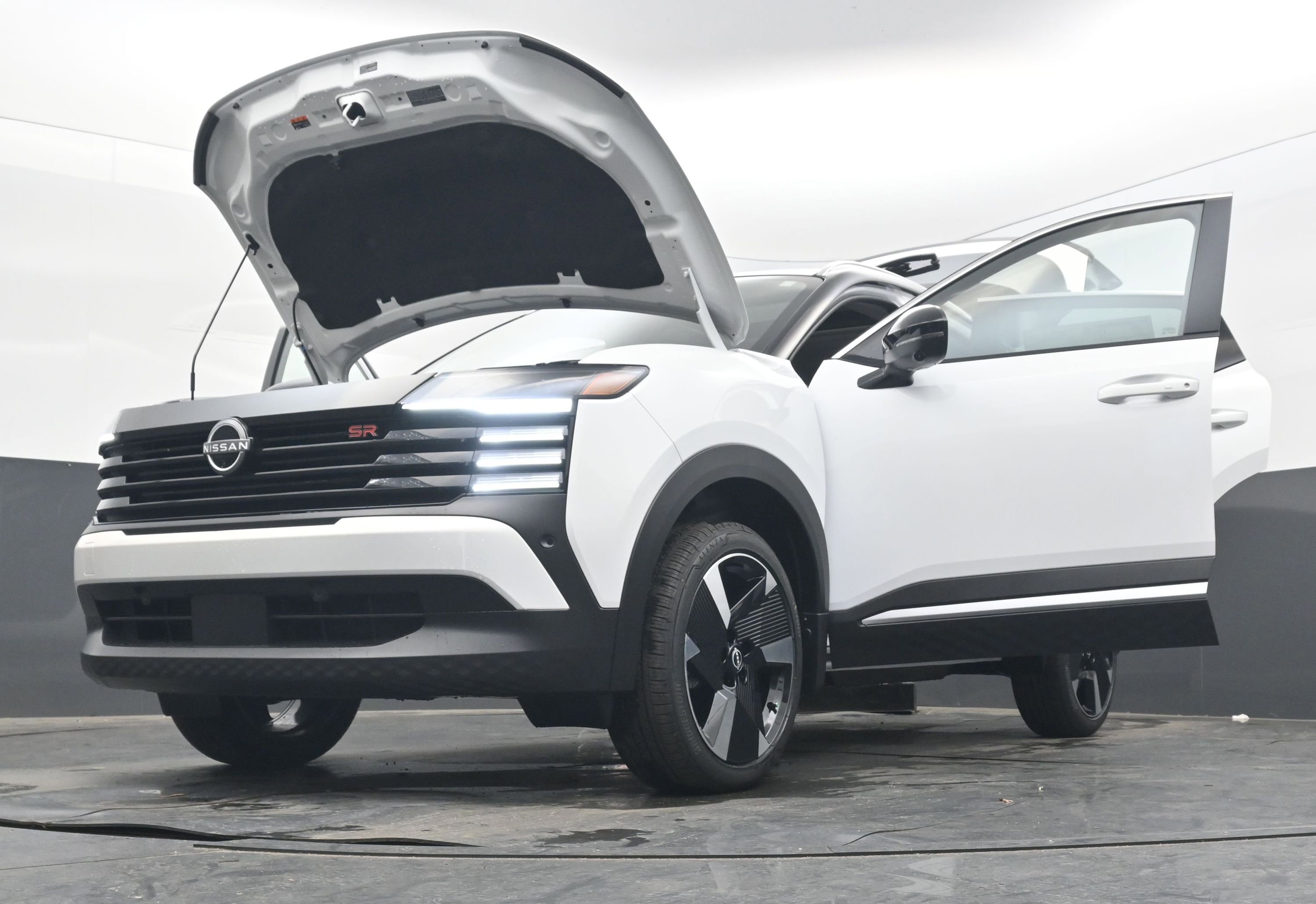 New 2026 Nissan Kicks SR w/ SR Premium Package image 41