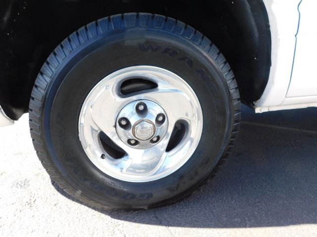 Used 1999 Dodge Ram 1500 Truck 2dr Reg Cab 119 WB image 9