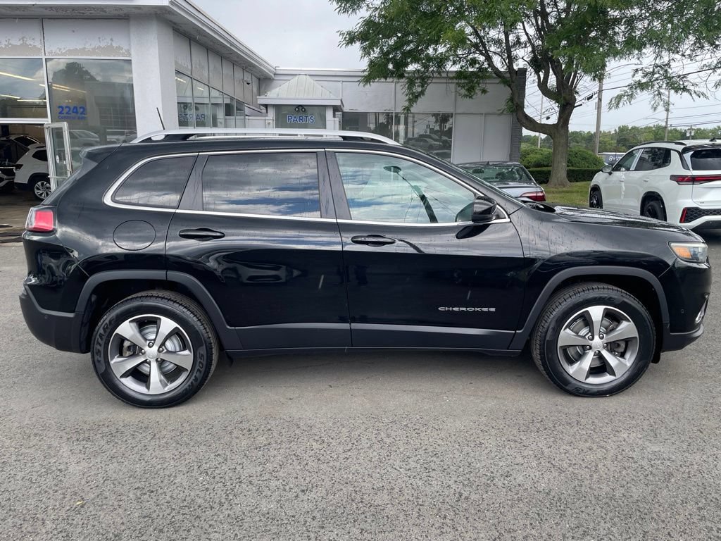 Used 2021 Jeep Cherokee Limited AWD/4WD image 6