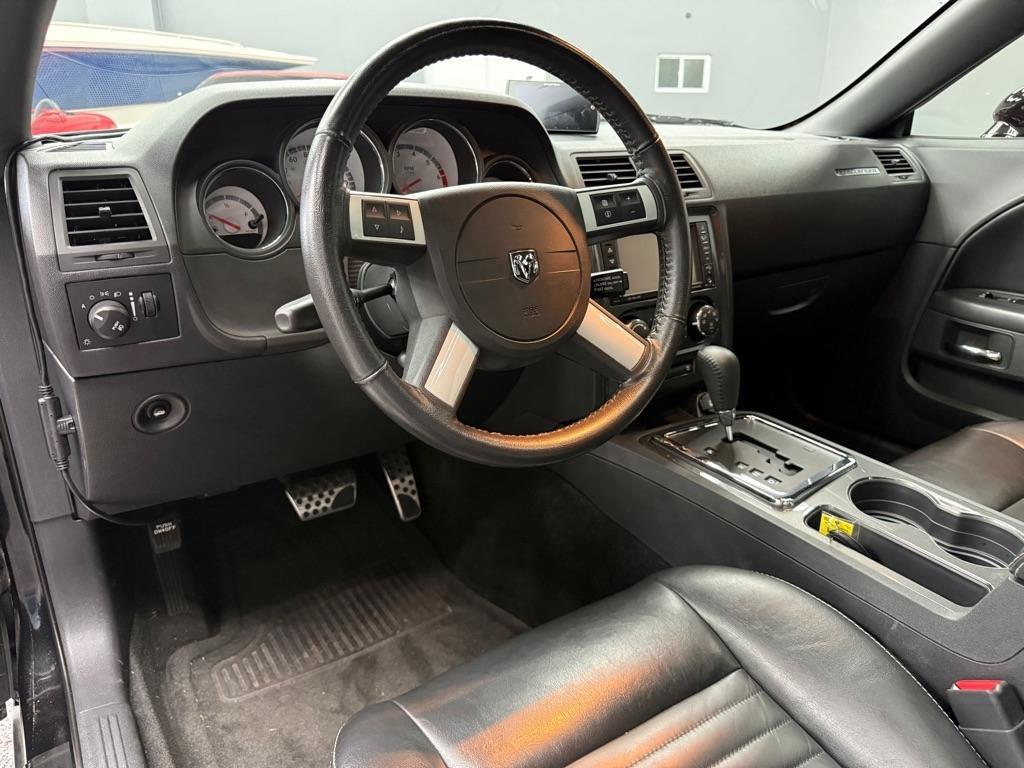 Used 2009 Dodge Challenger R/T RWD image 17