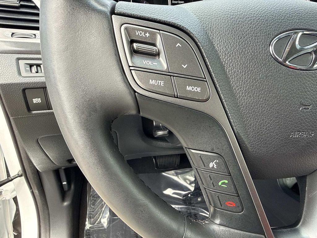 Used 2014 Hyundai Santa Fe Sport 2.0T w/ Technology Package 05 FWD image 45