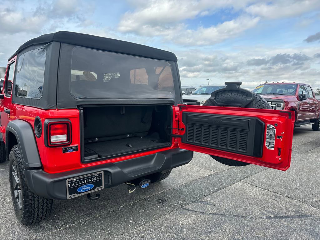 Used 2024 Jeep Wrangler Sport image 28