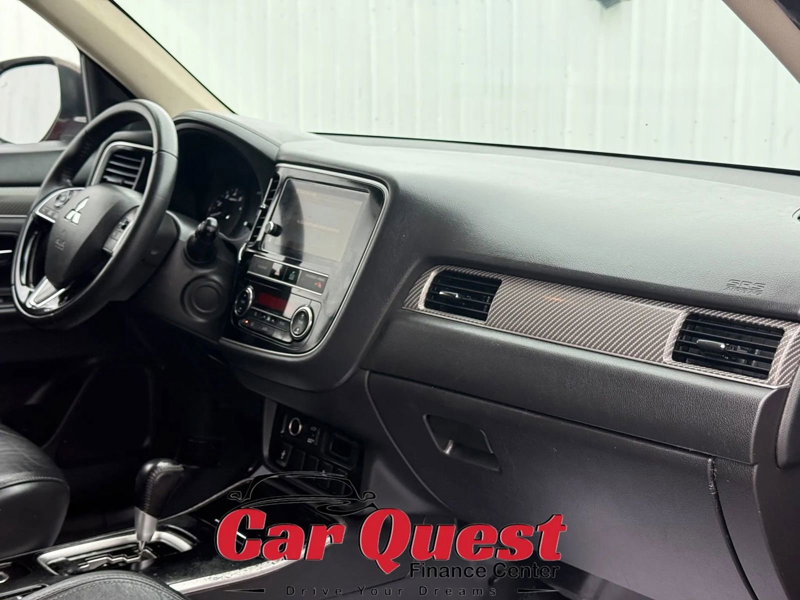 Used 2019 Mitsubishi Outlander SEL AWD/4WD image 18