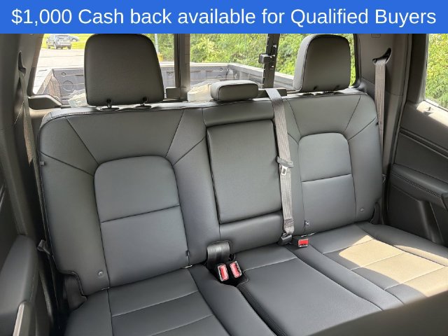 New 2026 Chevrolet Colorado LT w/ LT Convenience Package AWD/4WD image 16