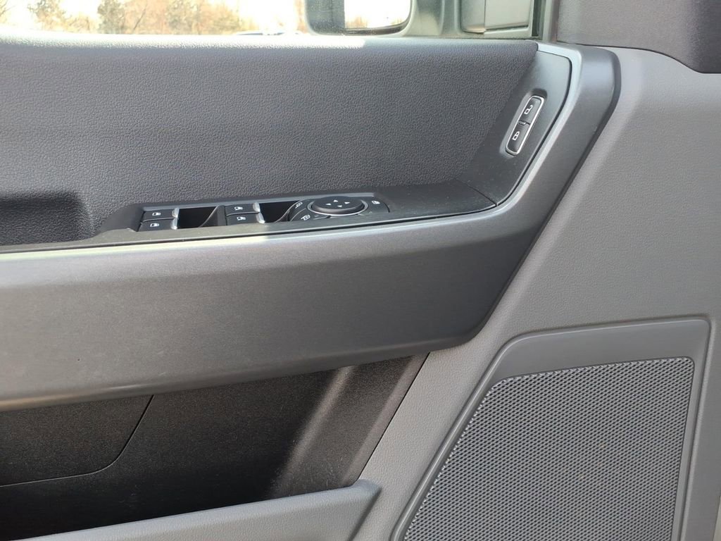 Used 2024 Ford F250 XLT w/ FX4 Off-Road Package image 4