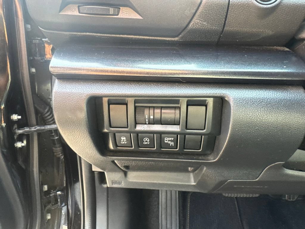 Used 2021 Subaru Crosstrek 2.5i Sport w/ Moonroof Package AWD/4WD image 19