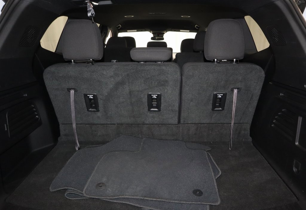 Used 2025 GMC Acadia Elevation image 14