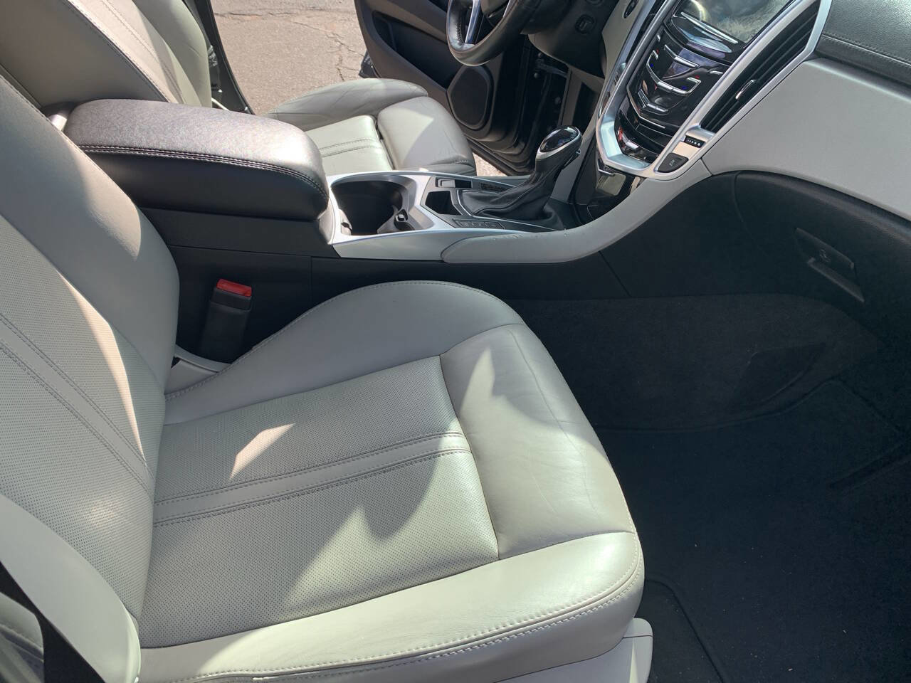 Used 2016 Cadillac SRX Performance w/ Driver Awareness Package AWD/4WD image 18