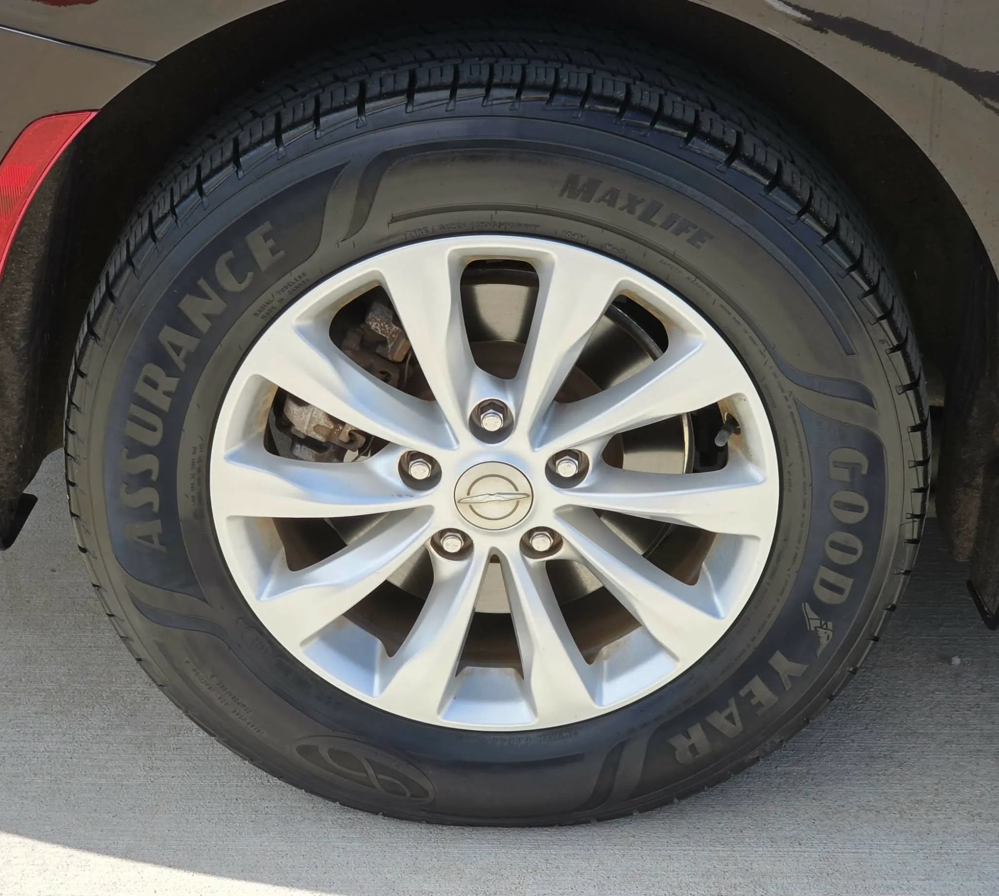 Used 2017 Chrysler Pacifica Touring-L FWD image 33
