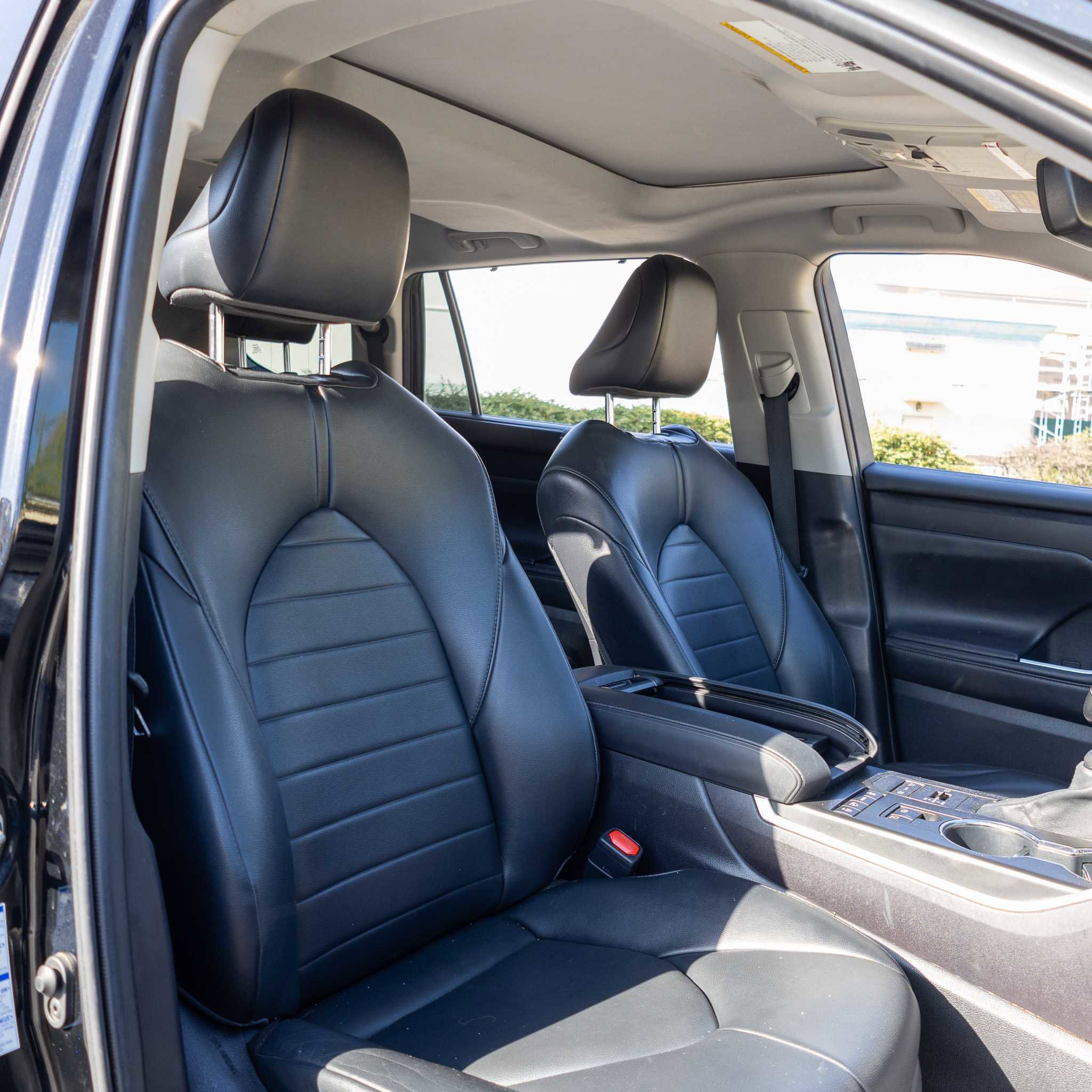 Used 2021 Toyota Highlander XLE image 21