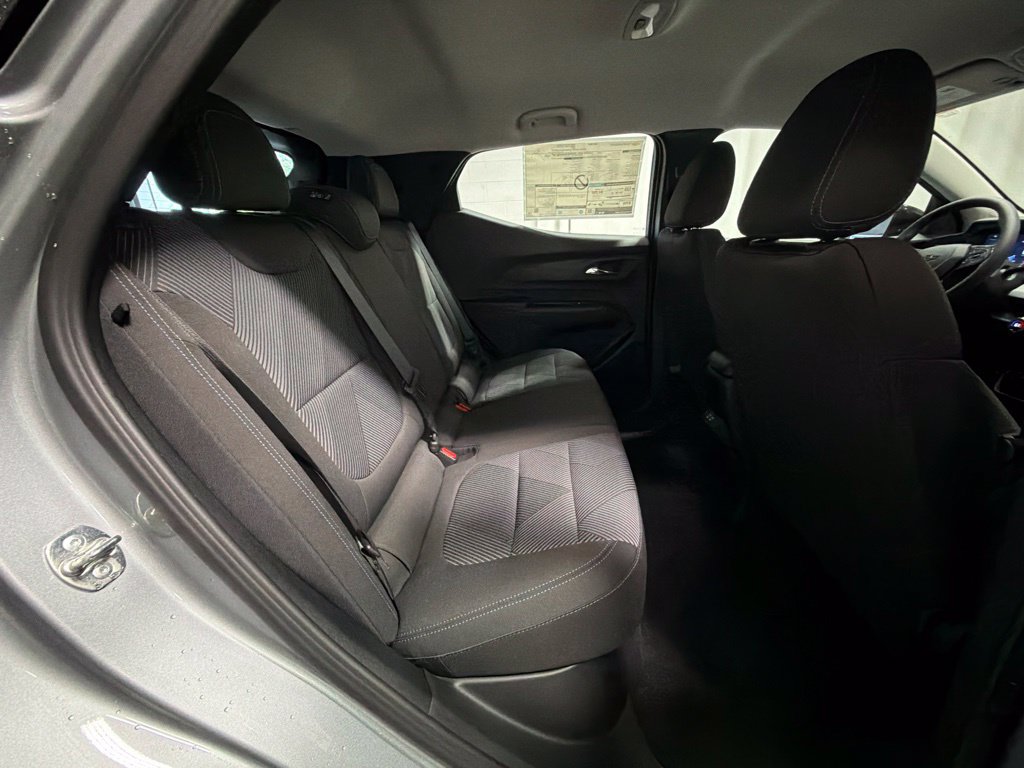 New 2027 Chevrolet Bolt LT w/ Comfort Package FWD image 31
