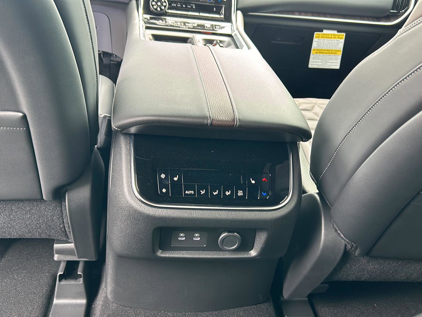 New 2025 Nissan Armada Platinum Reserve image 25