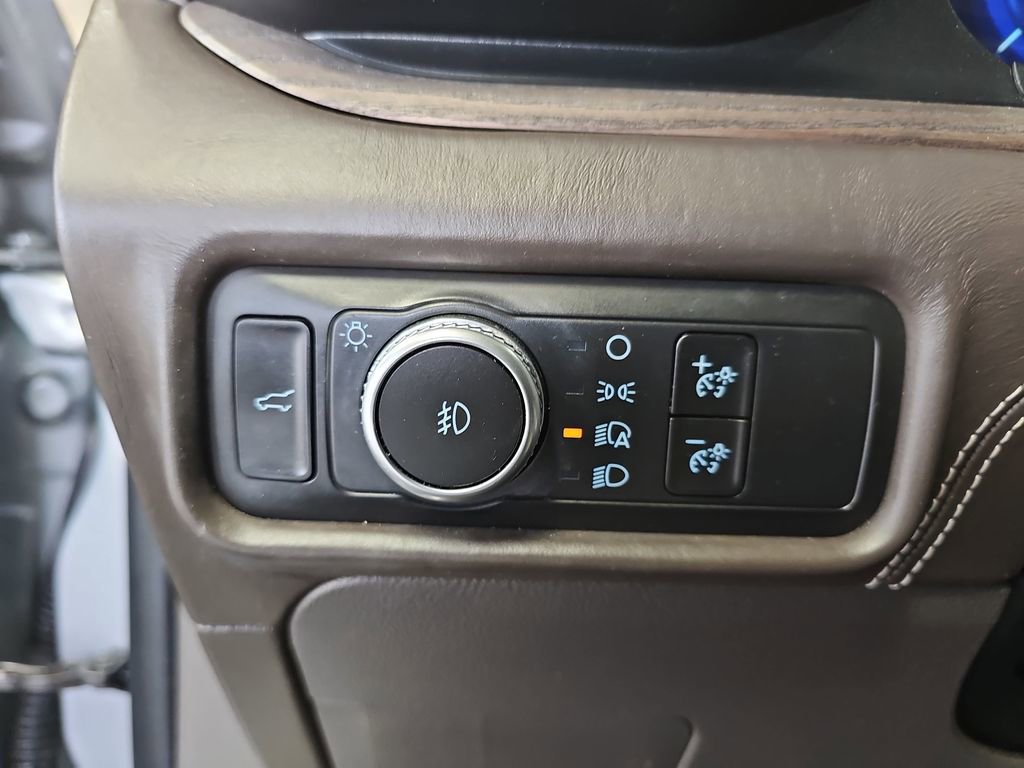 Used 2020 Ford Explorer Platinum w/ Premium Technology Package AWD/4WD image 26