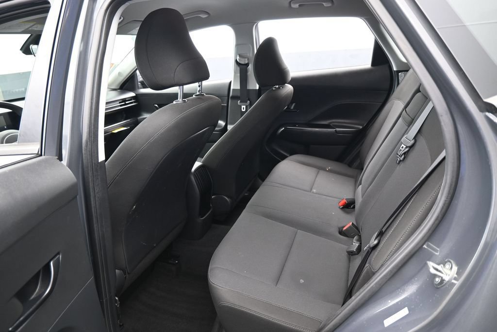 Used 2024 Hyundai Kona SE FWD image 37