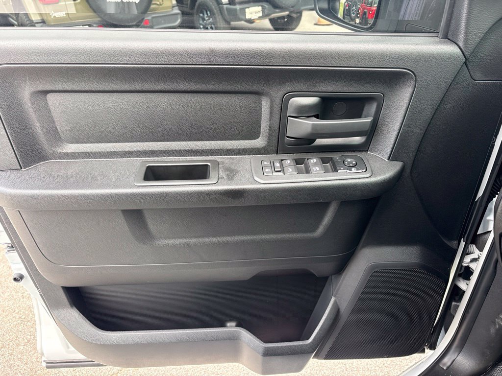 New 2027 RAM 3500 Tradesman AWD/4WD image 21
