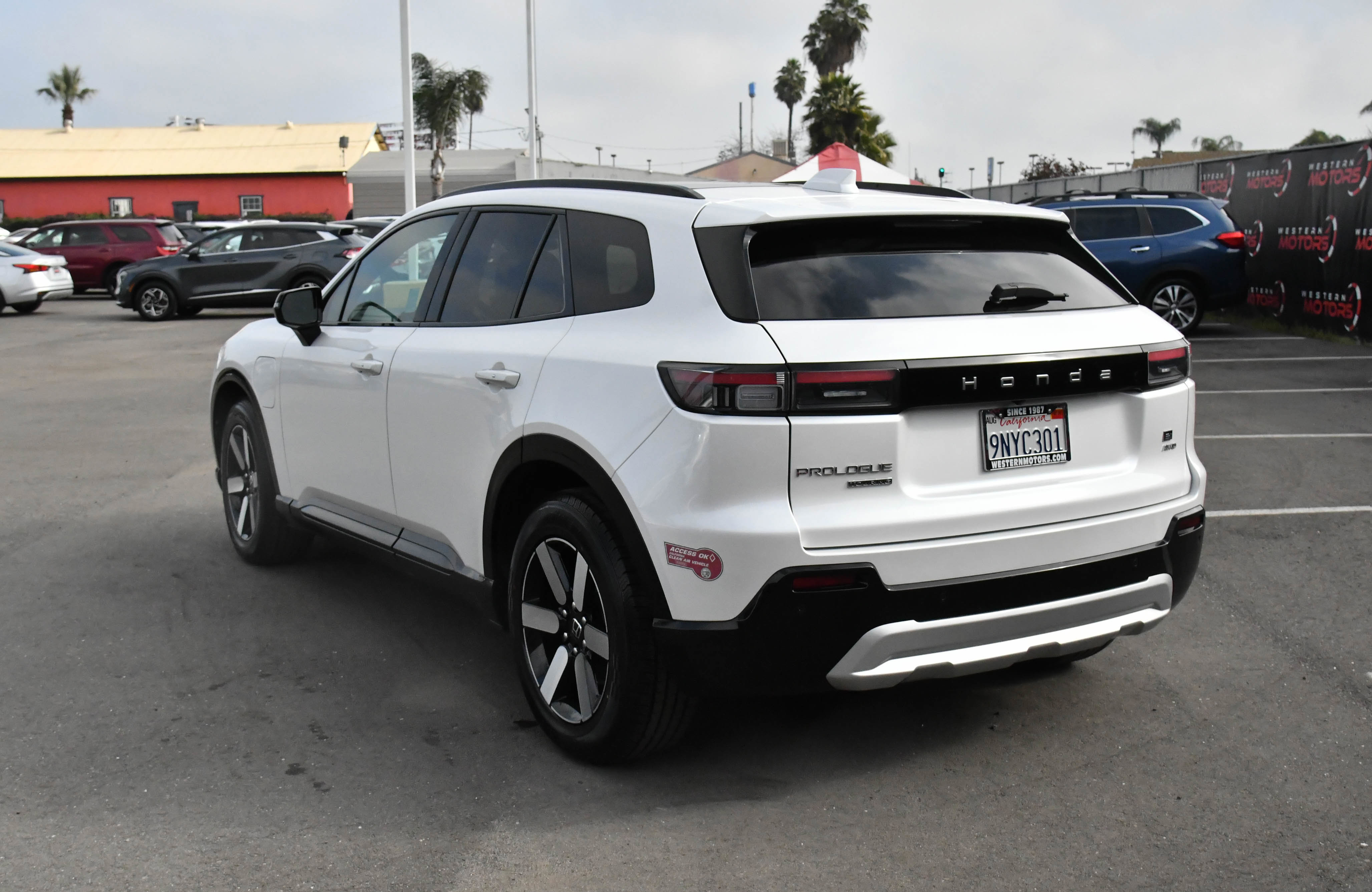 Used 2024 Honda Prologue Touring image 6