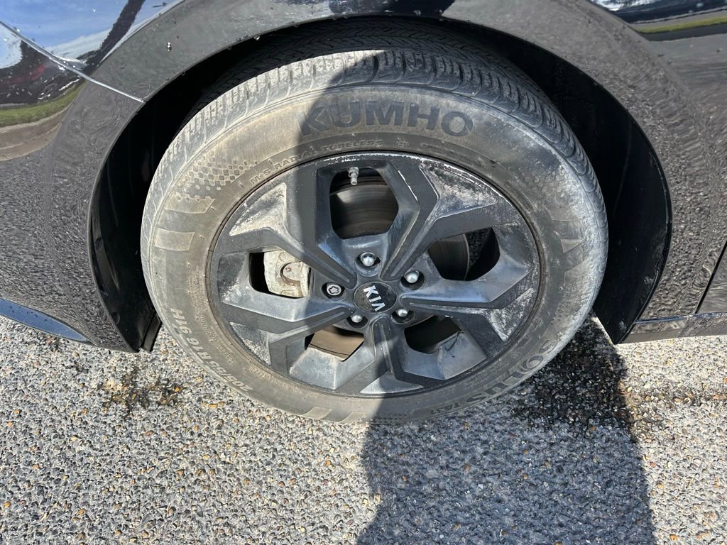 Used 2020 Kia Forte LXS image 11