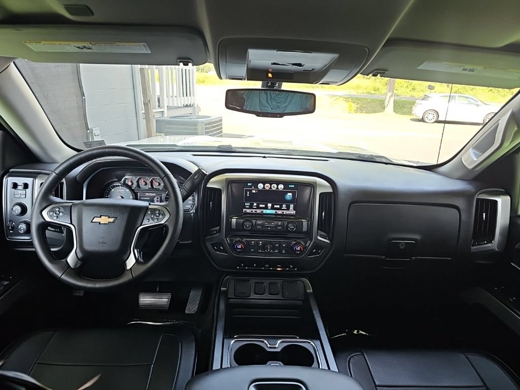 Used 2017 Chevrolet Silverado 1500 LT w/ True North Edition AWD/4WD image 16