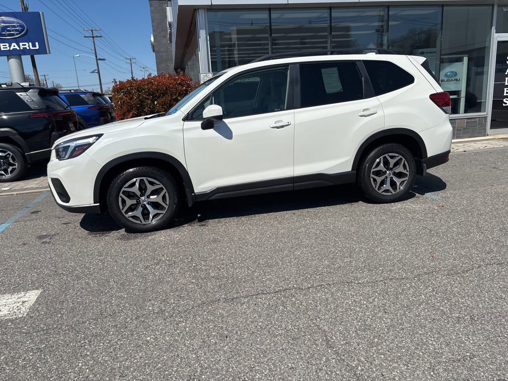 Used 2021 Subaru Forester Premium image 8