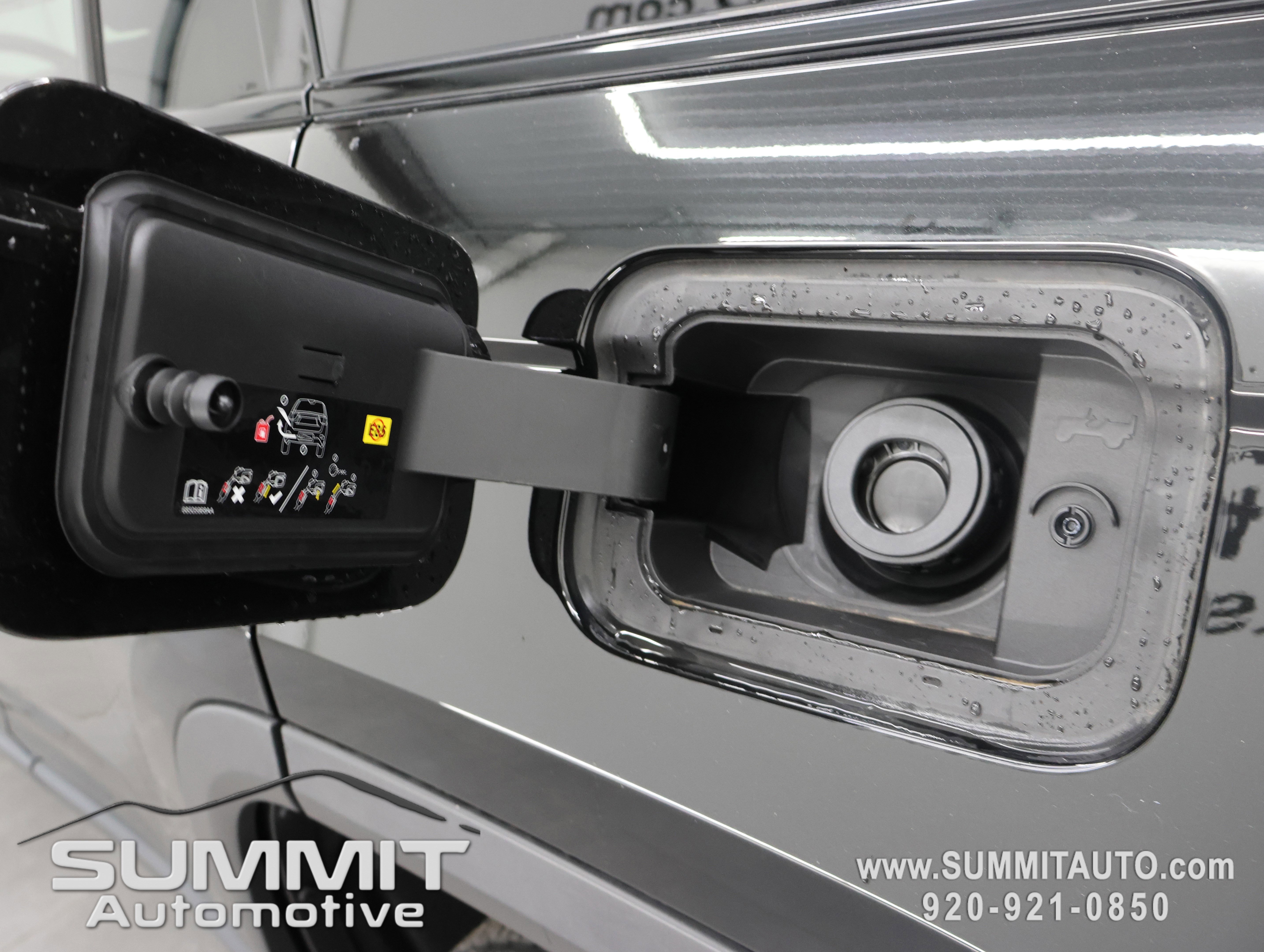 New 2025 Jeep Grand Cherokee Limited w/ Luxury Tech Group II AWD/4WD image 36