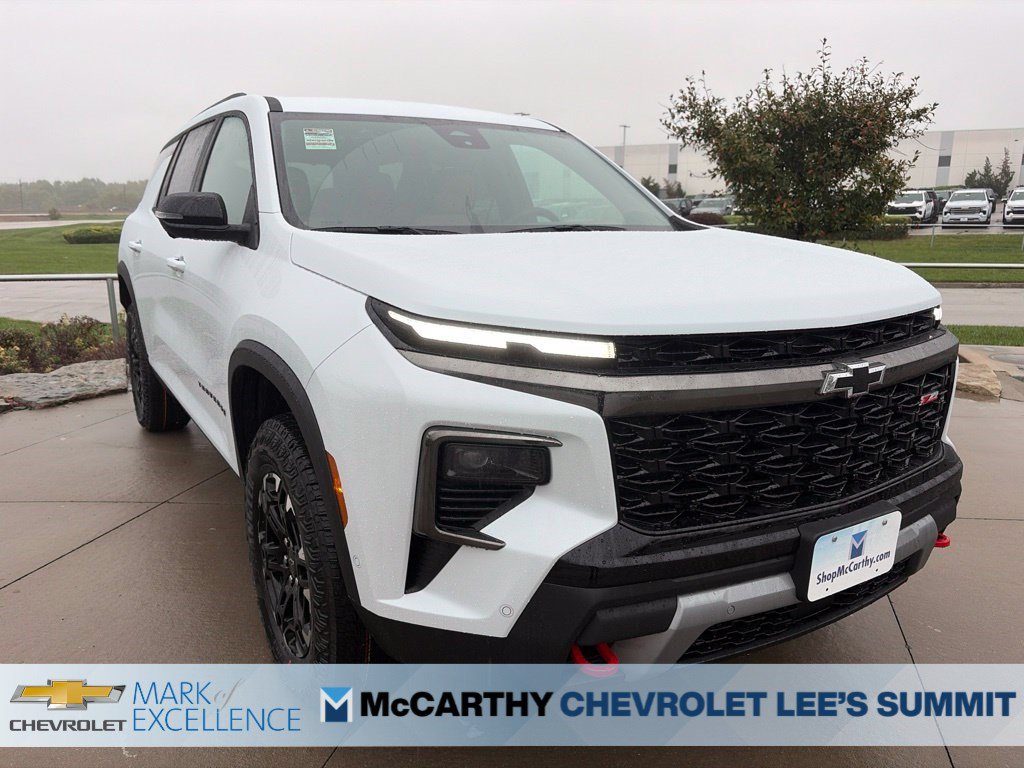 New 2027 Chevrolet Traverse Z71 w/ Enhanced Driving Package AWD/4WD image 2