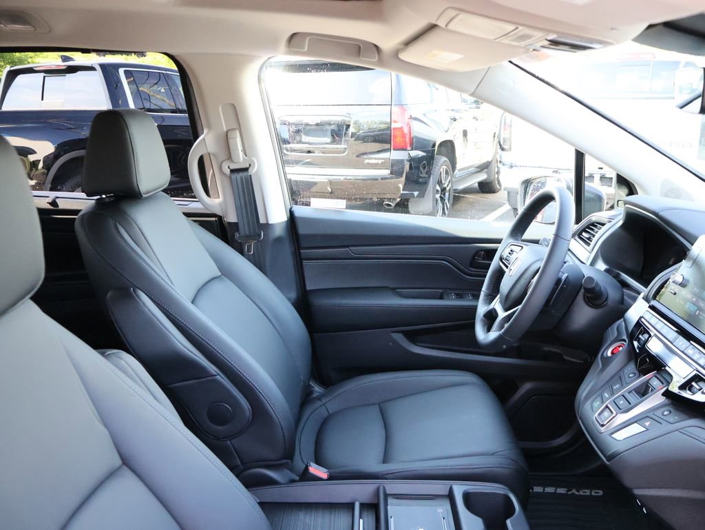 Certified 2026 Honda Odyssey EX-L image 8