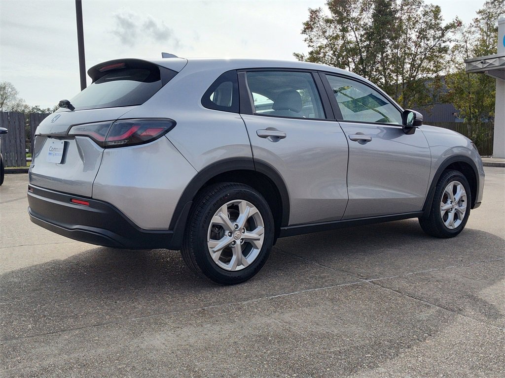 Used 2023 Honda HR-V LX image 9