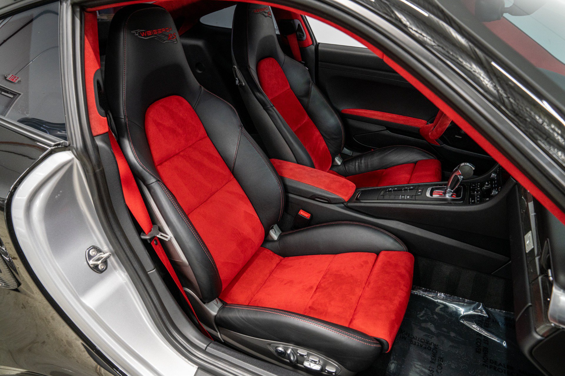 Used 2018 Porsche 911 GT2 RS RWD image 25
