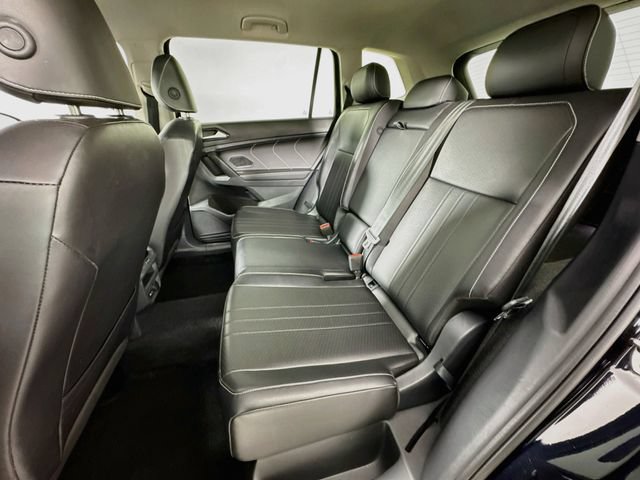 Used 2024 Volkswagen Tiguan SE AWD/4WD image 21