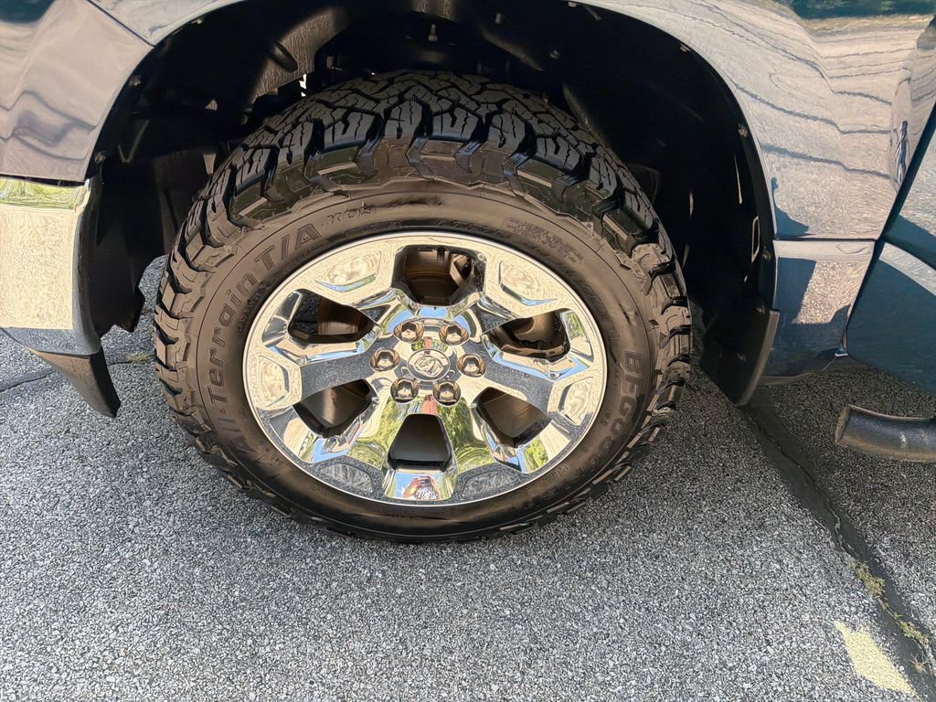 Used 2022 RAM 1500 Big Horn AWD/4WD image 32