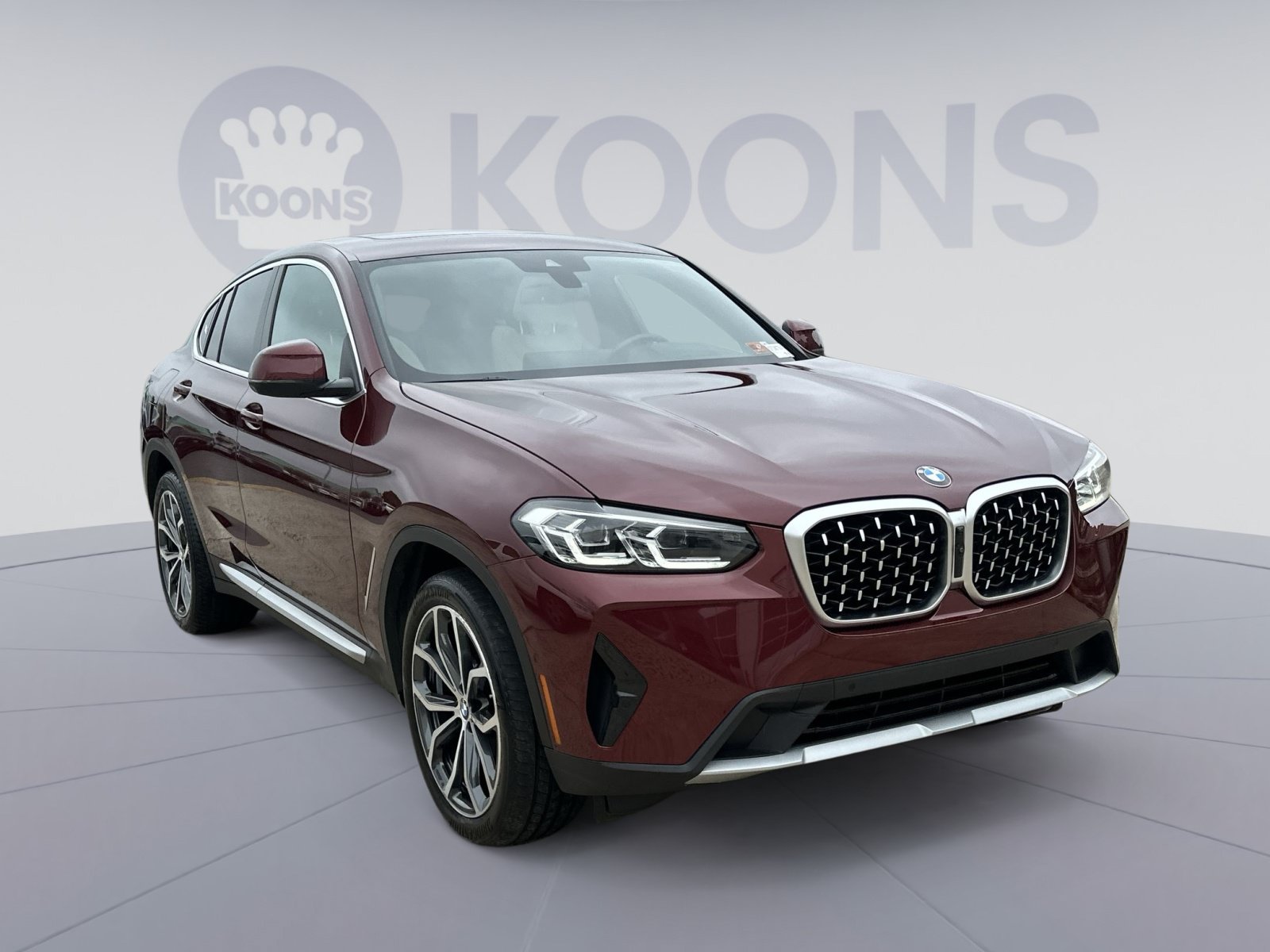 Used 2025 BMW X4 xDrive30i w/ Premium Package AWD/4WD image 2
