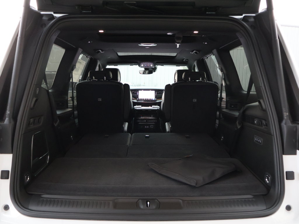 New 2026 Jeep Grand Wagoneer Limited AWD/4WD image 14